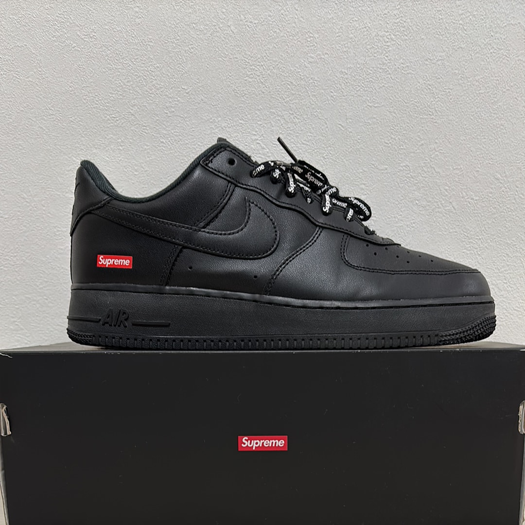 Supreme × Nike Air Force 1 Low "Black"