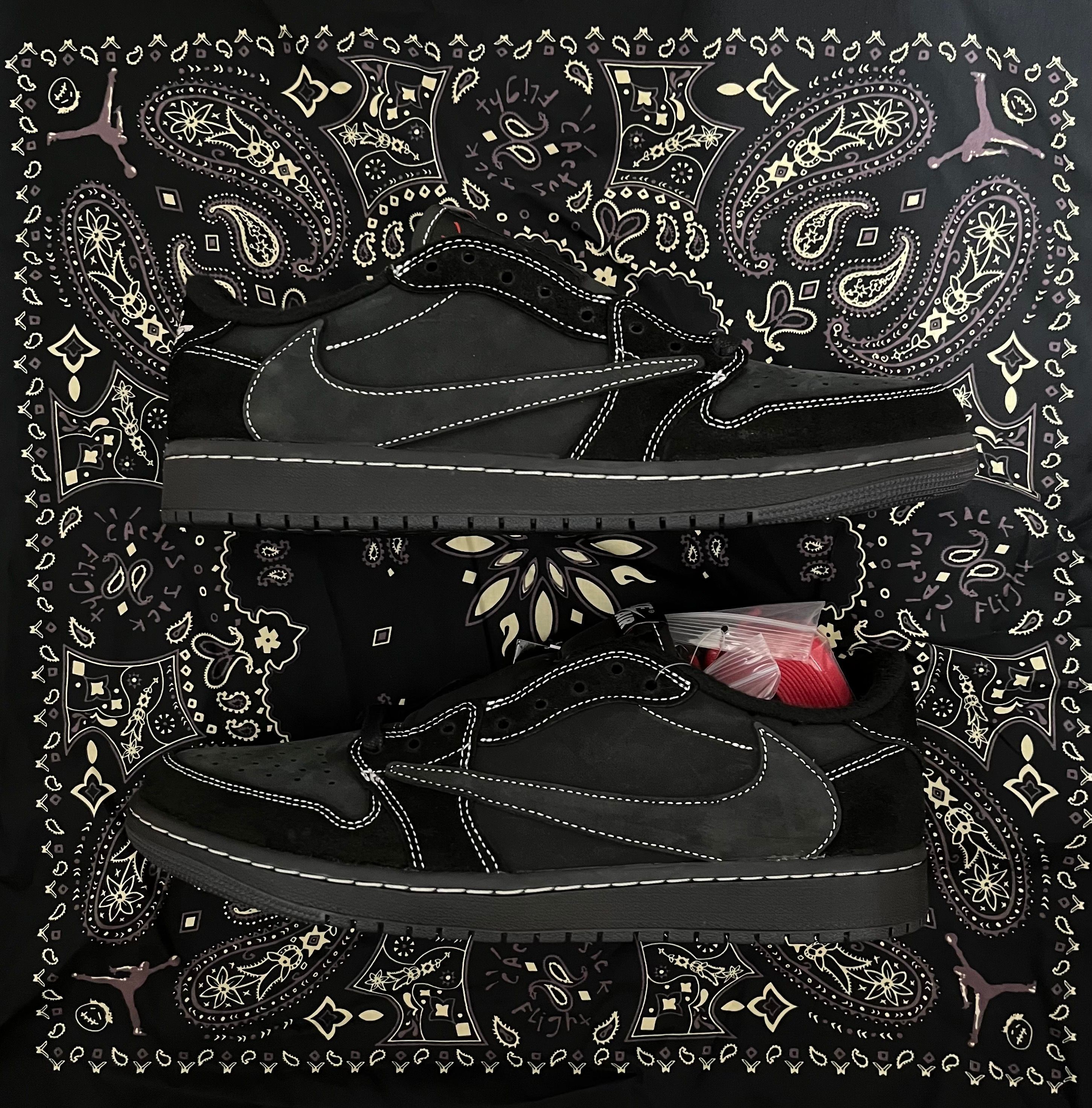 Travis Scott × Nike Air Jordan 1 Low OG SP "Black Phantom"