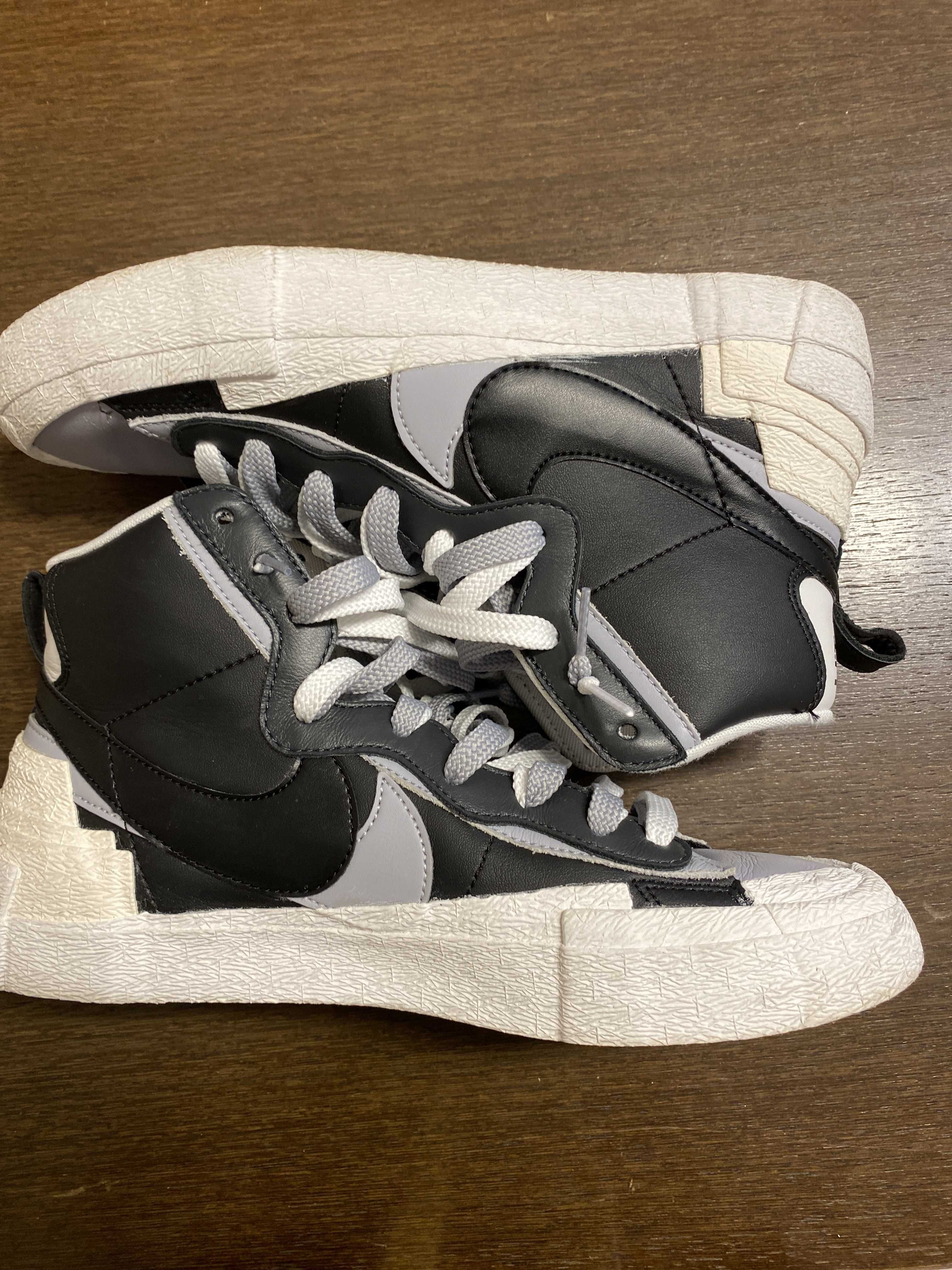 sacai × NIKE BLAZER MID "BLACK/WOLF GREY/WHITE"