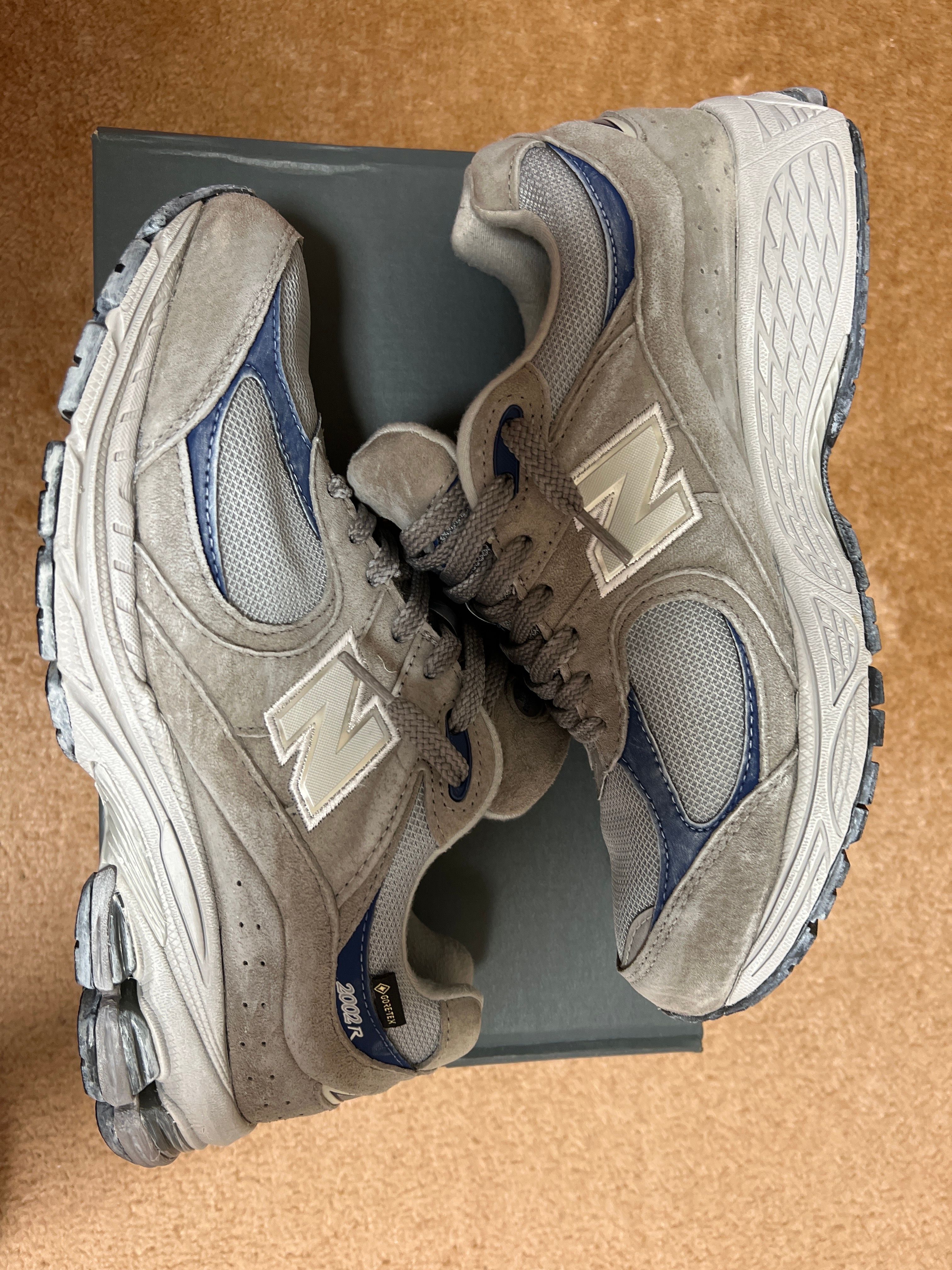 New Balance 2002R "Light Gray"