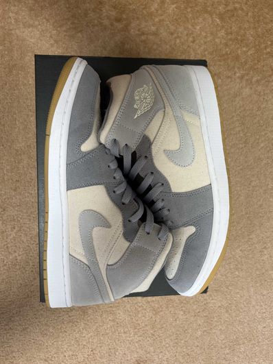 Nike Air Jordan 1 Mid SE "Coconut Milk/Particle Grey"