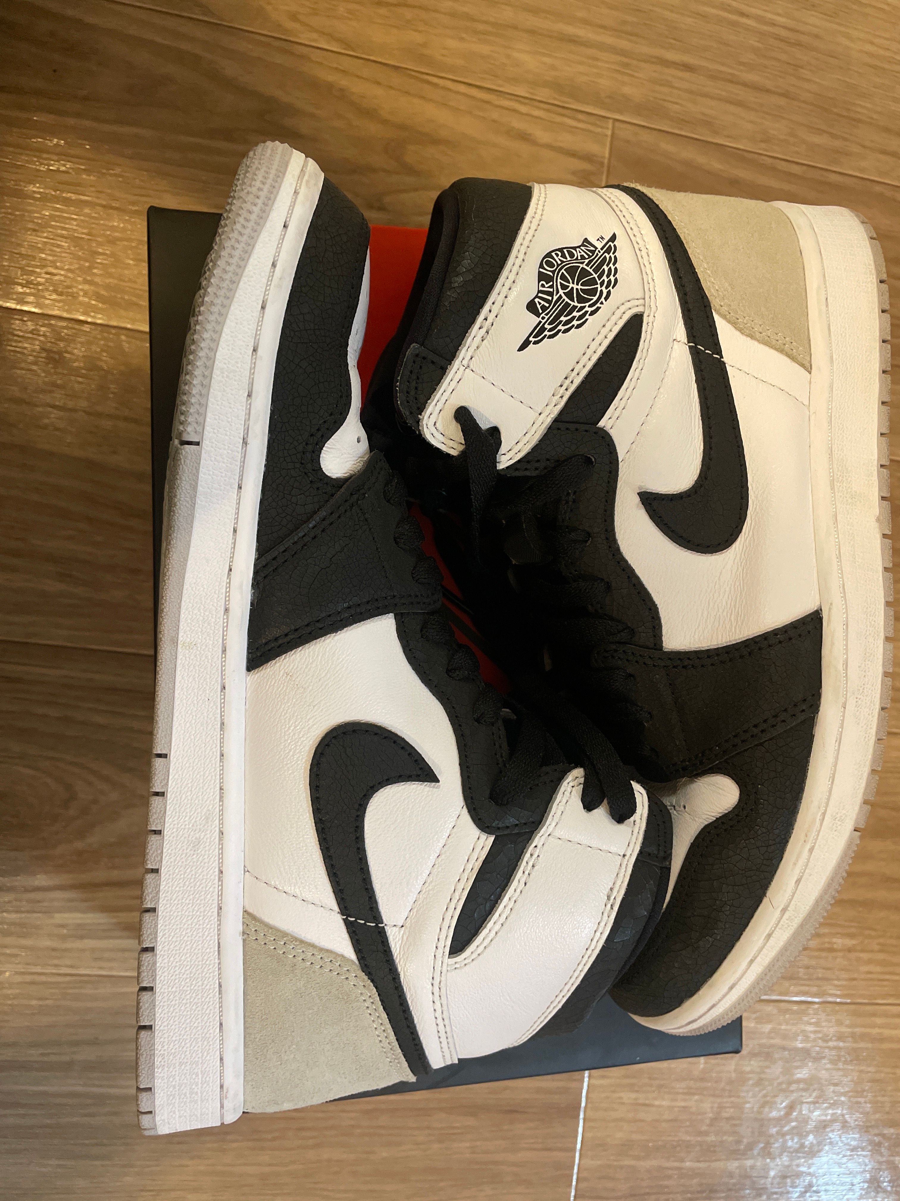 Nike Air Jordan 1 High OG "Bleached Coral"