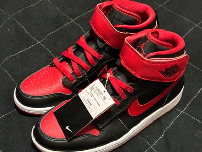 Nike Air Jordan 1 HI FlyEase "Black/White/Fire Red"