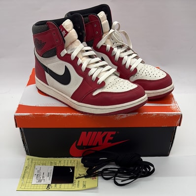 Nike Air Jordan 1 High OG "Lost & Found/Chicago"