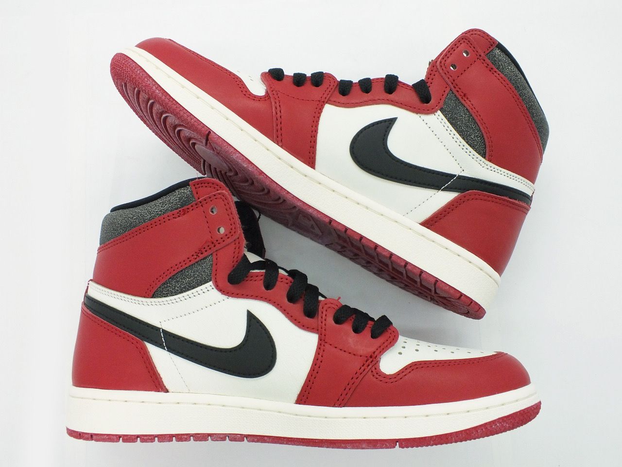 Nike Air Jordan 1 High OG "Lost & Found/Chicago"