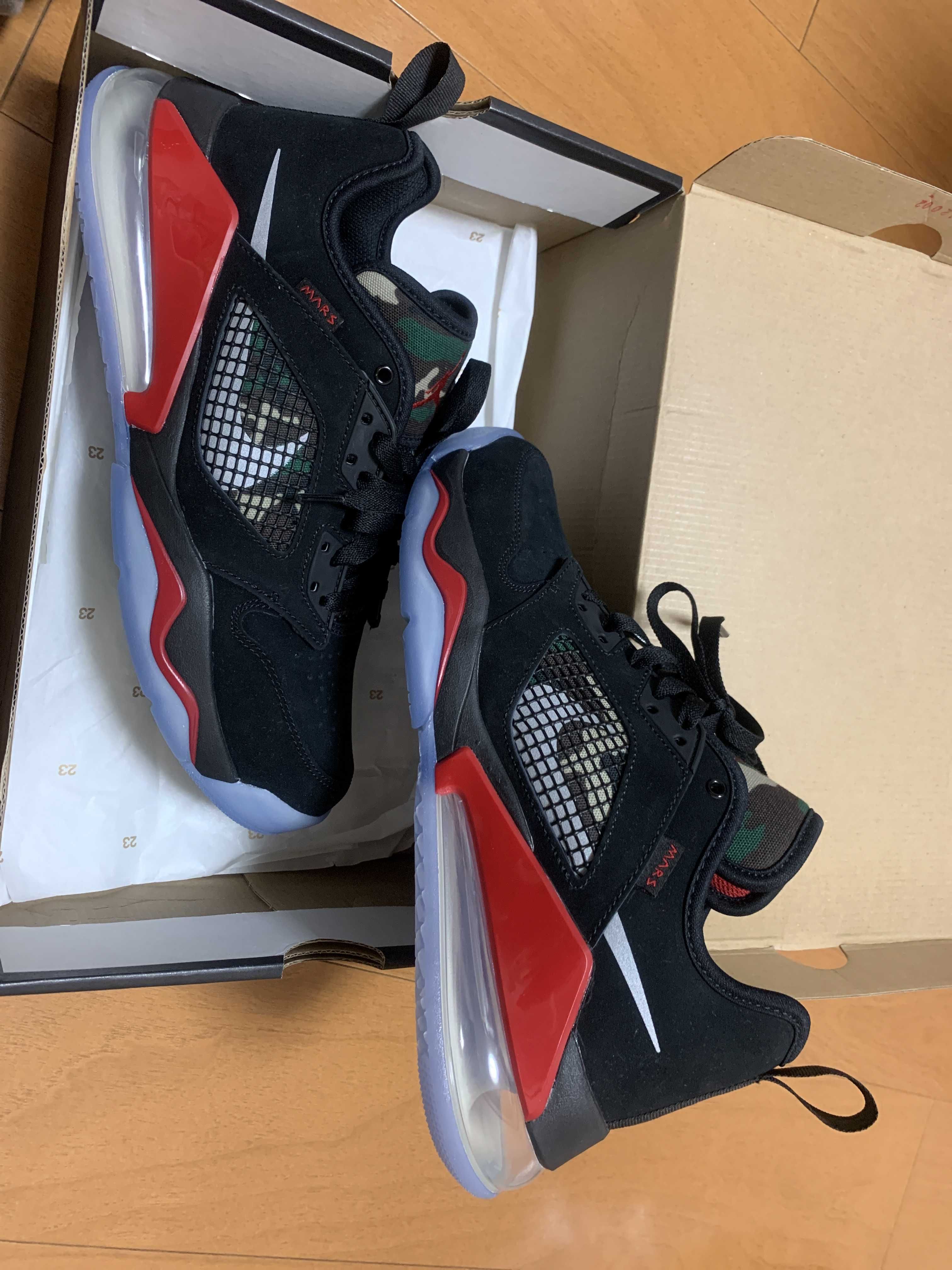NIKE JORDAN MARS 270 "BRED"