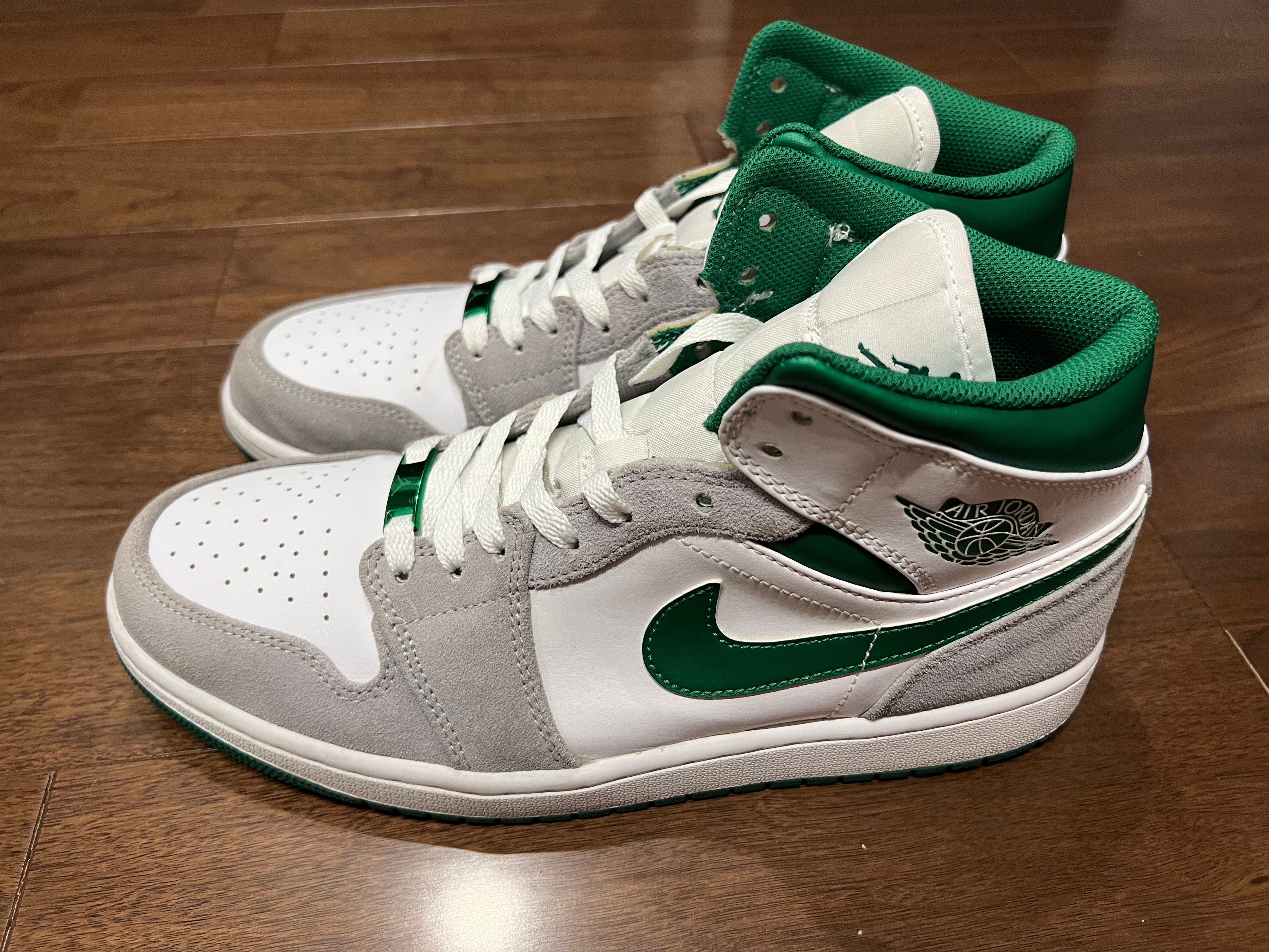 Nike Air Jordan 1 Mid "Green Grey White"