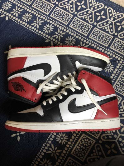 Nike Air Jordan 1 Retro High OG "Black Toe" (2013)