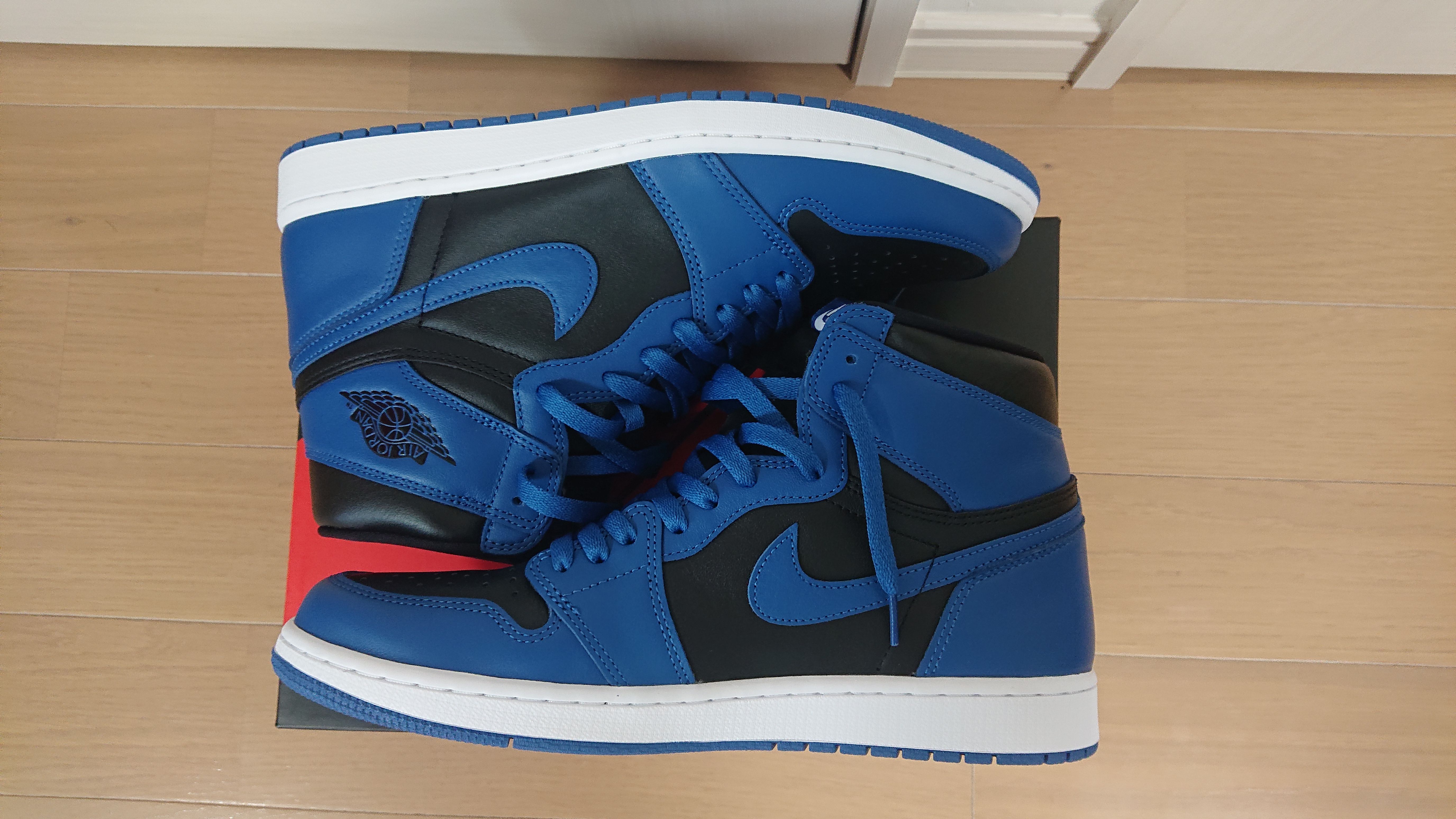 Nike Air Jordan 1 Retro High OG "Dark Marina Blue"