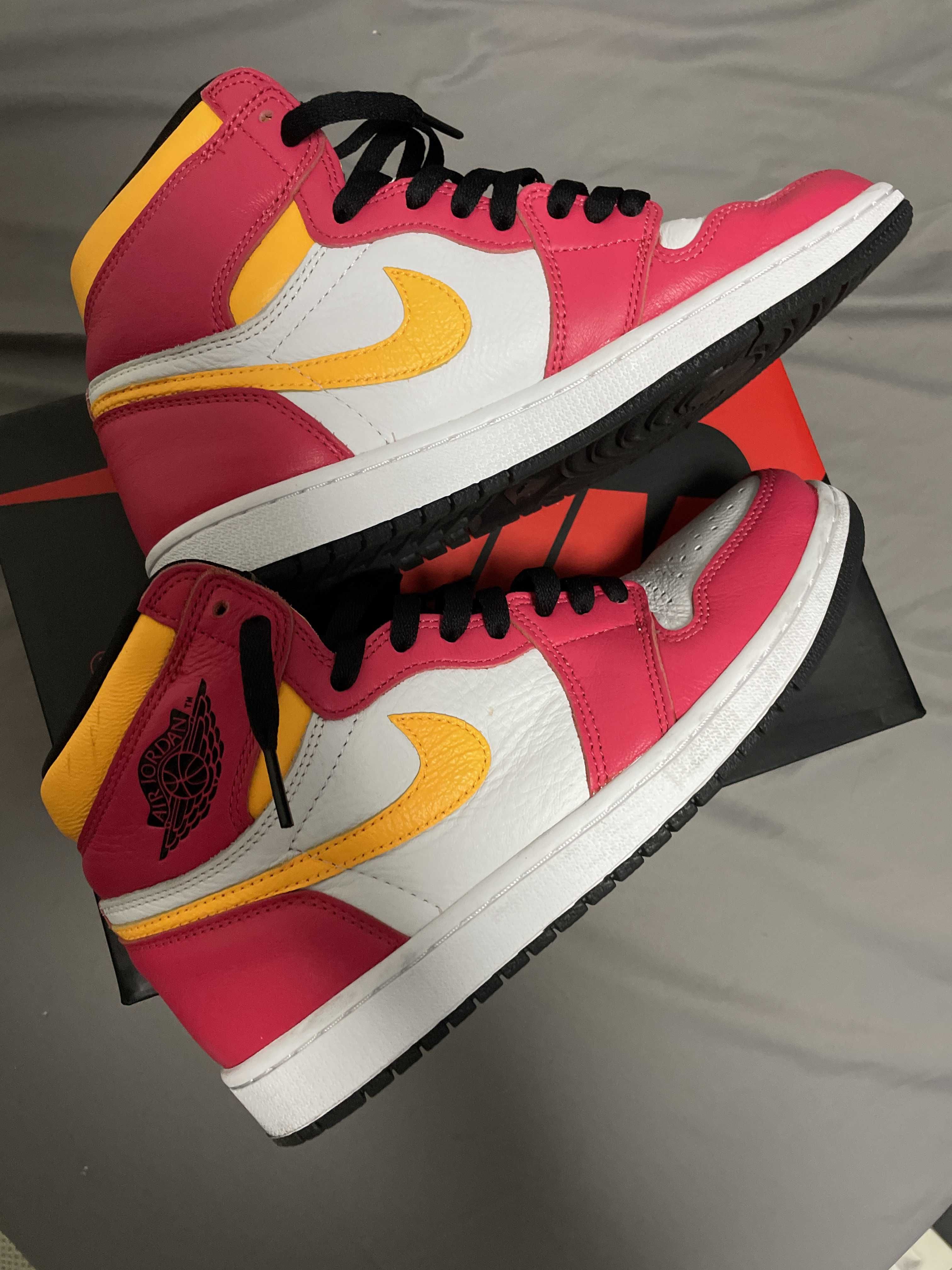 Nike Air Jordan 1 High OG "Light Fusion Red"