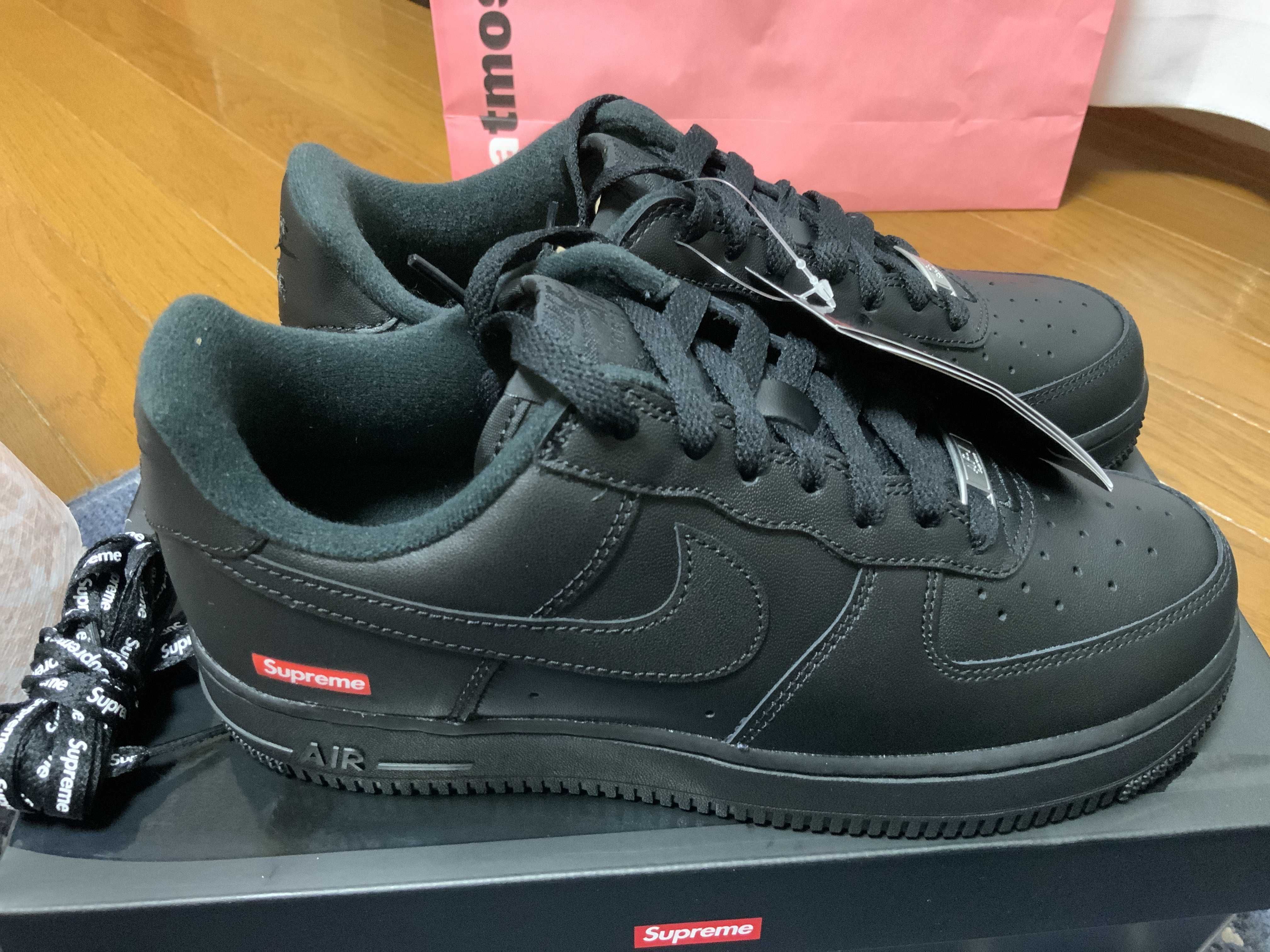 Supreme × Nike Air Force 1 Low "Black"