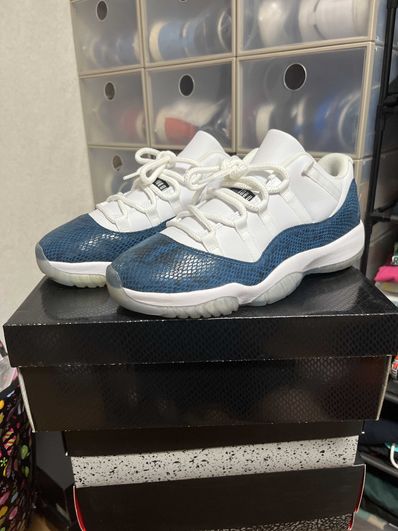 AIR JORDAN 11 LOW "SNAKESKIN"