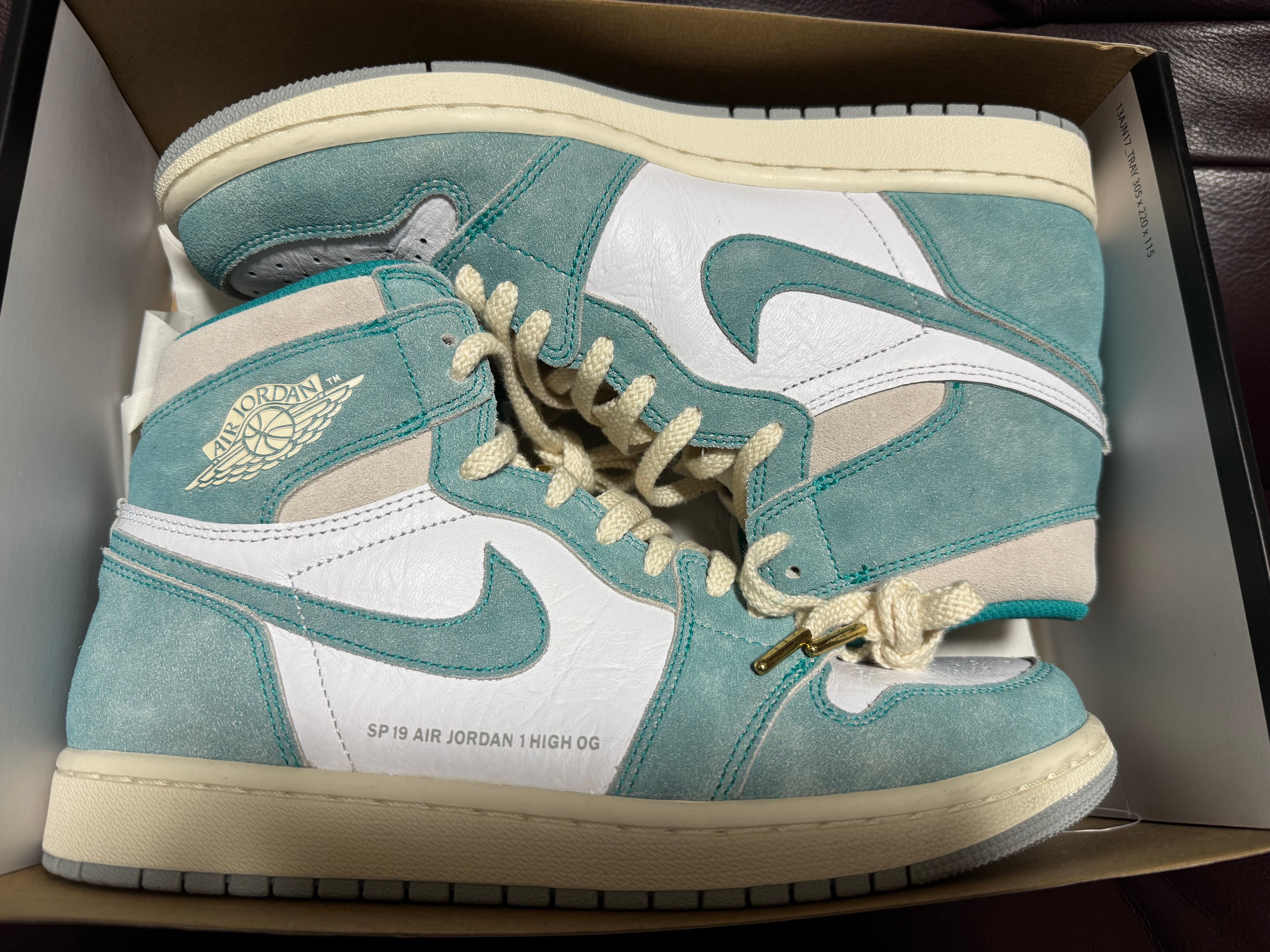 Nike Air Jordan 1 Retro High OG "Turbo Green"
