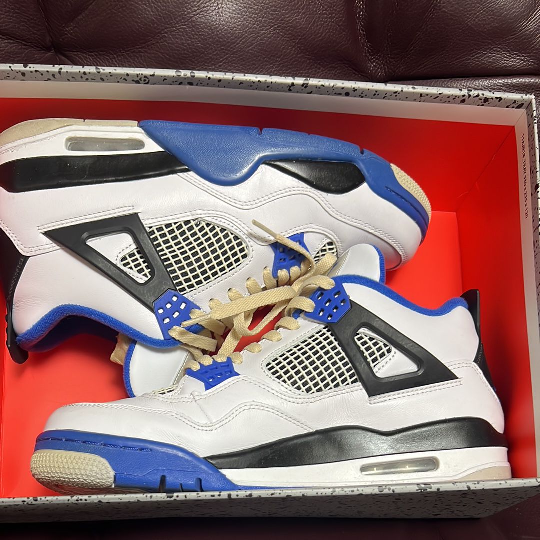 NIKE AIR JORDAN 4 RETRO "MOTORSPORTS" (2017)