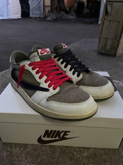 Travis Scott × Nike Air Jordan 1 Low OG SP "Reverse Olive"