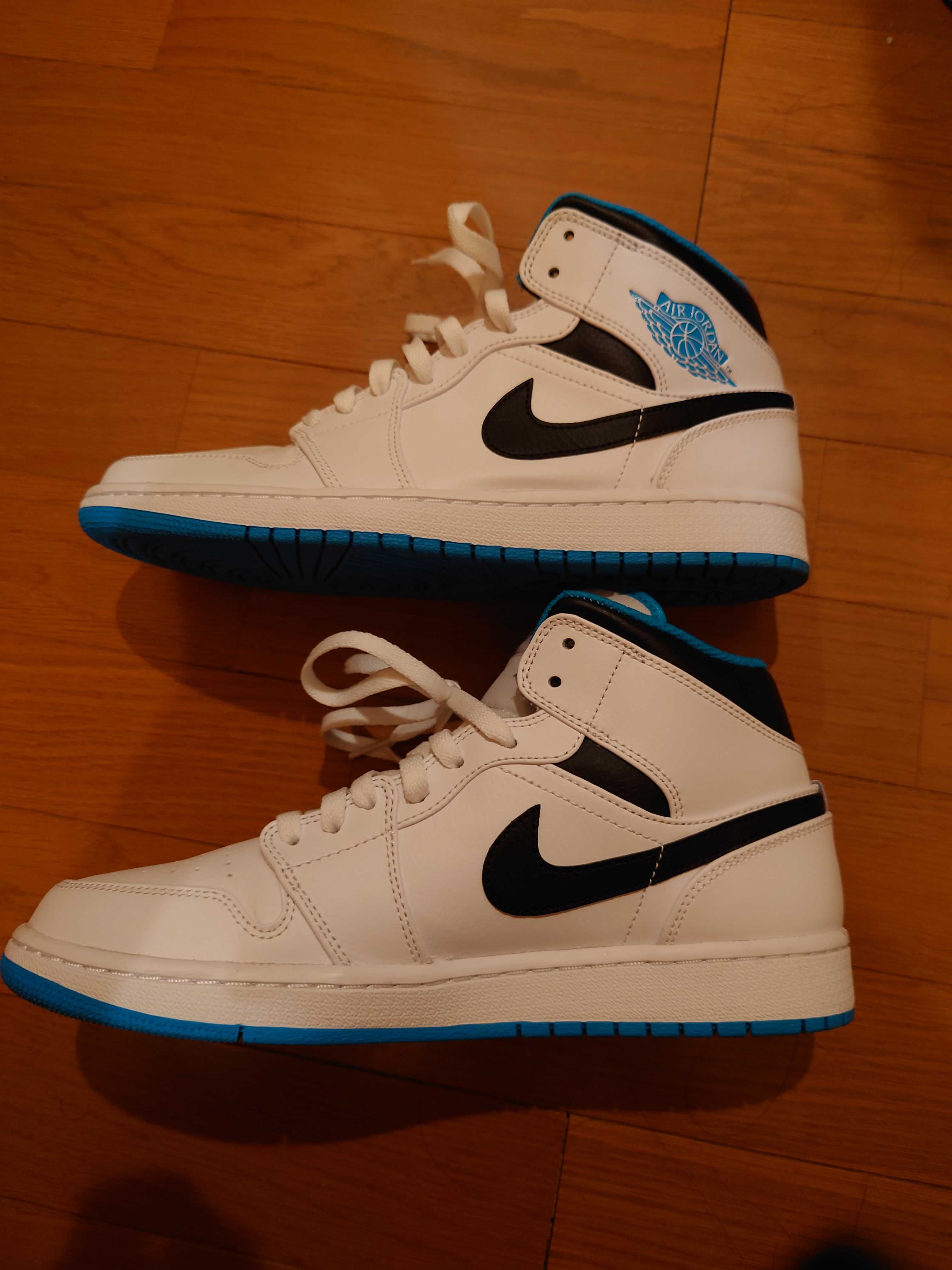 Nike Air Jordan 1 Mid "White/Laser blue"