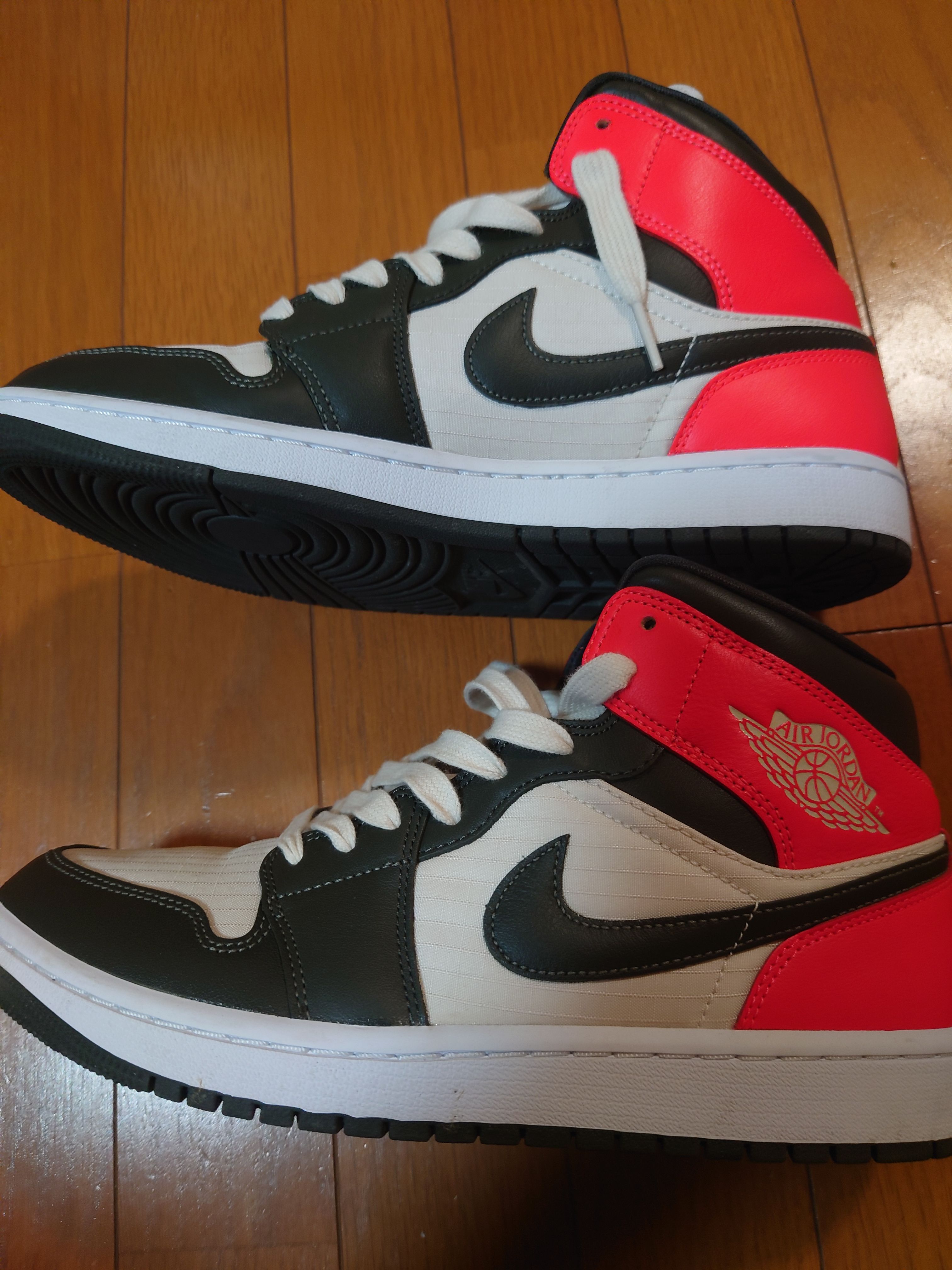 Nike Women's Air Jordan 1 Mid "Light Orewood Brown"