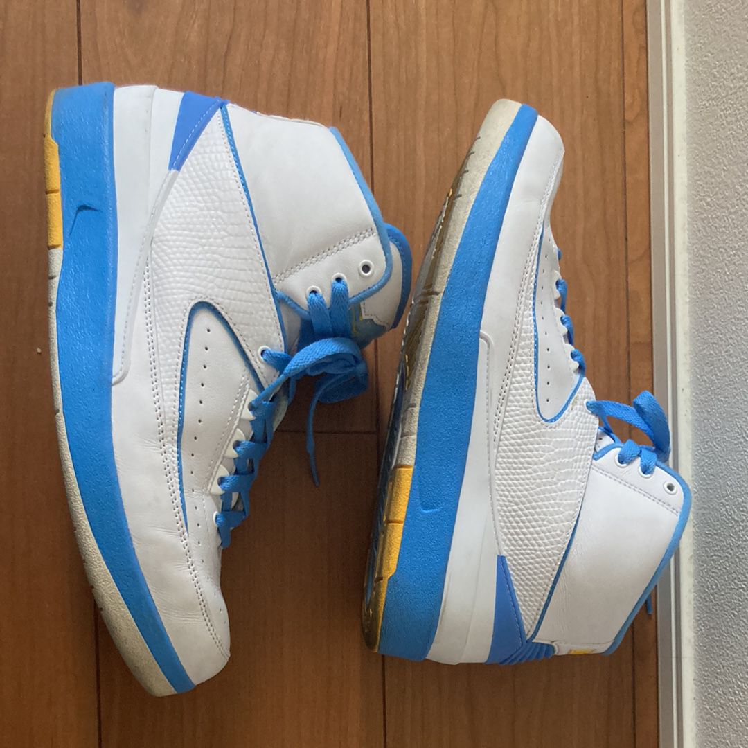 Nike Air Jordan 2 Retro Melo White/Varsity Maize/University Blue (2018)