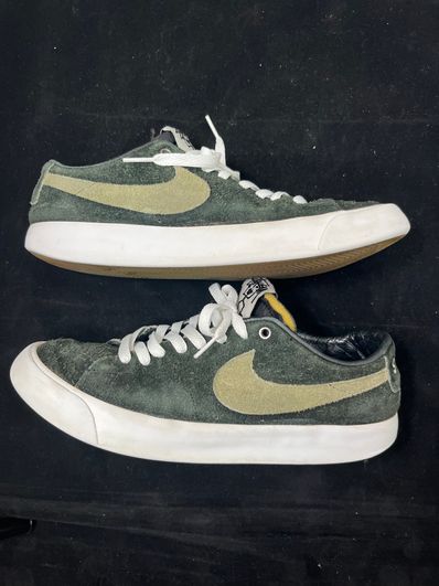 Stussy × Nike SB Blazer Low "Black/Palm Green"