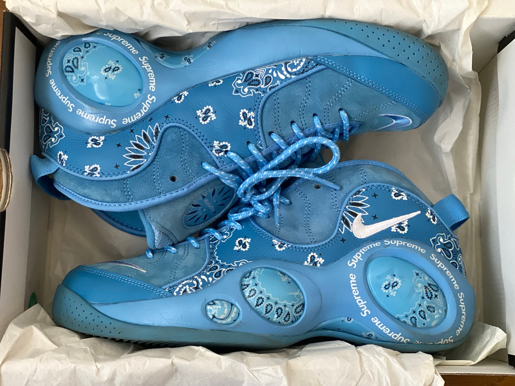 Supreme × Nike Air Zoom Flight 95 SP "University Blue/White"