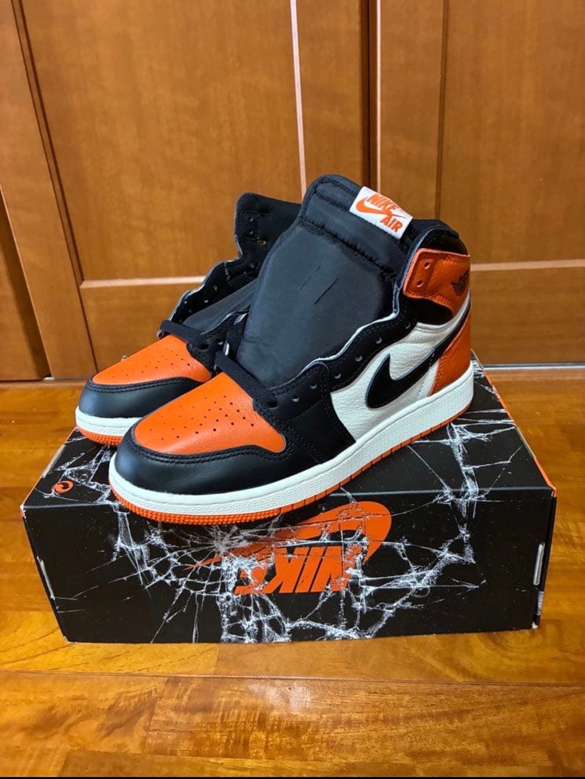 Nike GS Air Jordan 1 Retro High OG "Shattered Backboard"