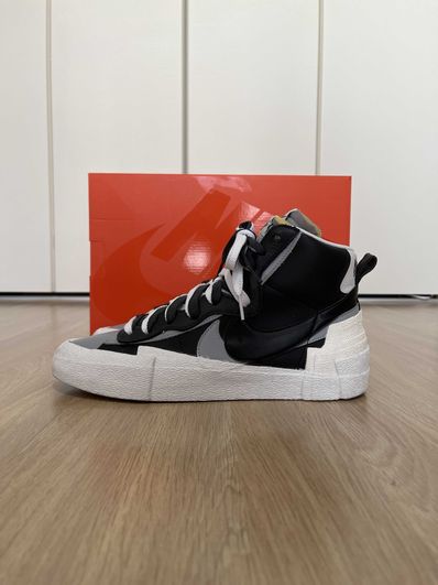 sacai × NIKE BLAZER MID "BLACK/WOLF GREY/WHITE"