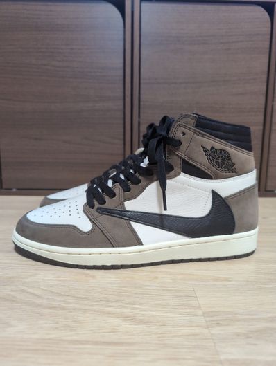 Travis Scott × Nike Air Jordan 1 Retro High OG TS SP "Sail/Dark Mocha"