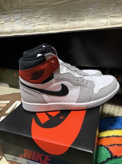 Nike Air Jordan 1 High OG "White/Black/Light Smoke Grey"