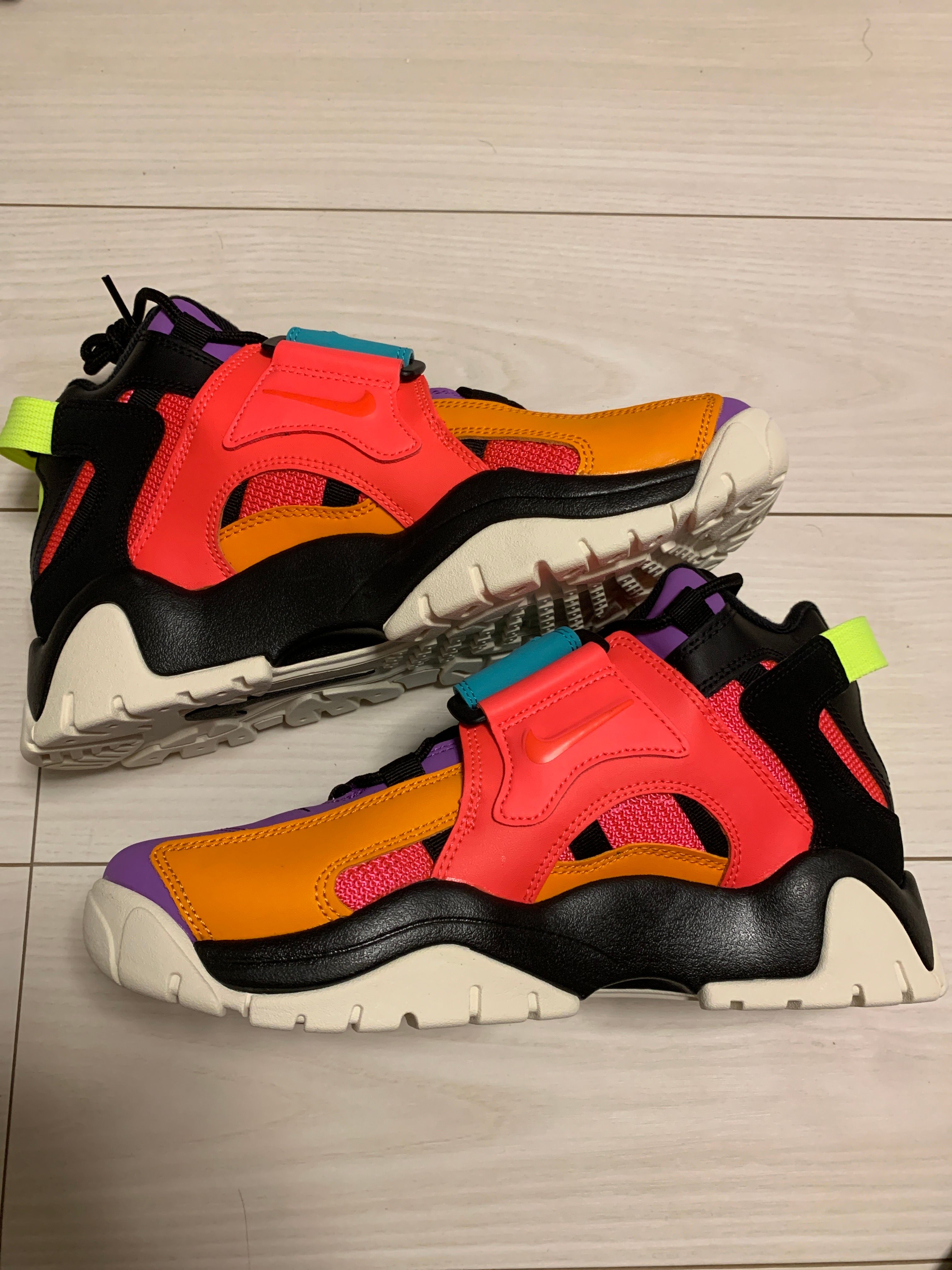 NIKE AIR BARRAGE MID "POP THE STREET COLLECTION"