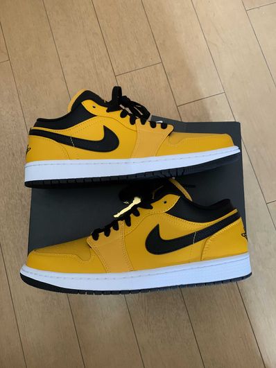 NIKE AIR JORDAN 1 LOW "UNIVERSITY GOLD"