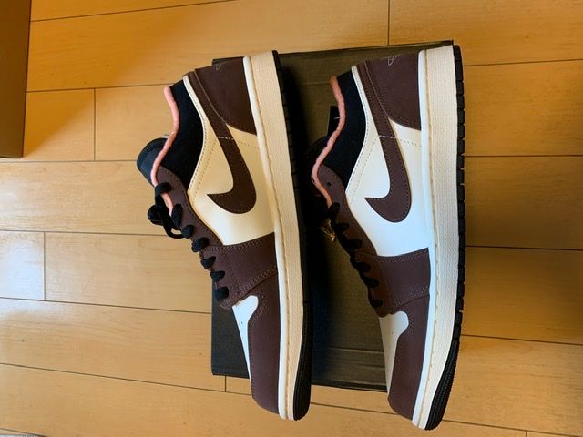 Nike Air Jordan 1 Low SE "Light Chocolate" / "Mocha Brown"