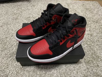 Nike Air Jordan 1 Mid "Bred"