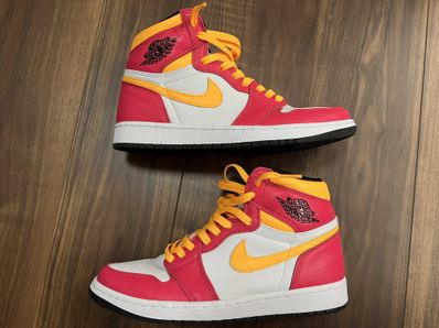 Nike Air Jordan 1 High OG "Light Fusion Red"