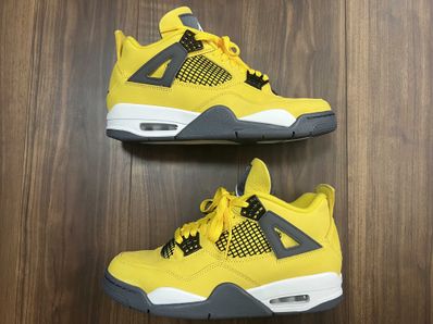 Nike Air Jordan 4 "Tour Yellow"