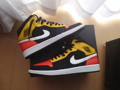 NIKE AIR JORDAN 1 MID SE "ROSWELL RAYGUNS"