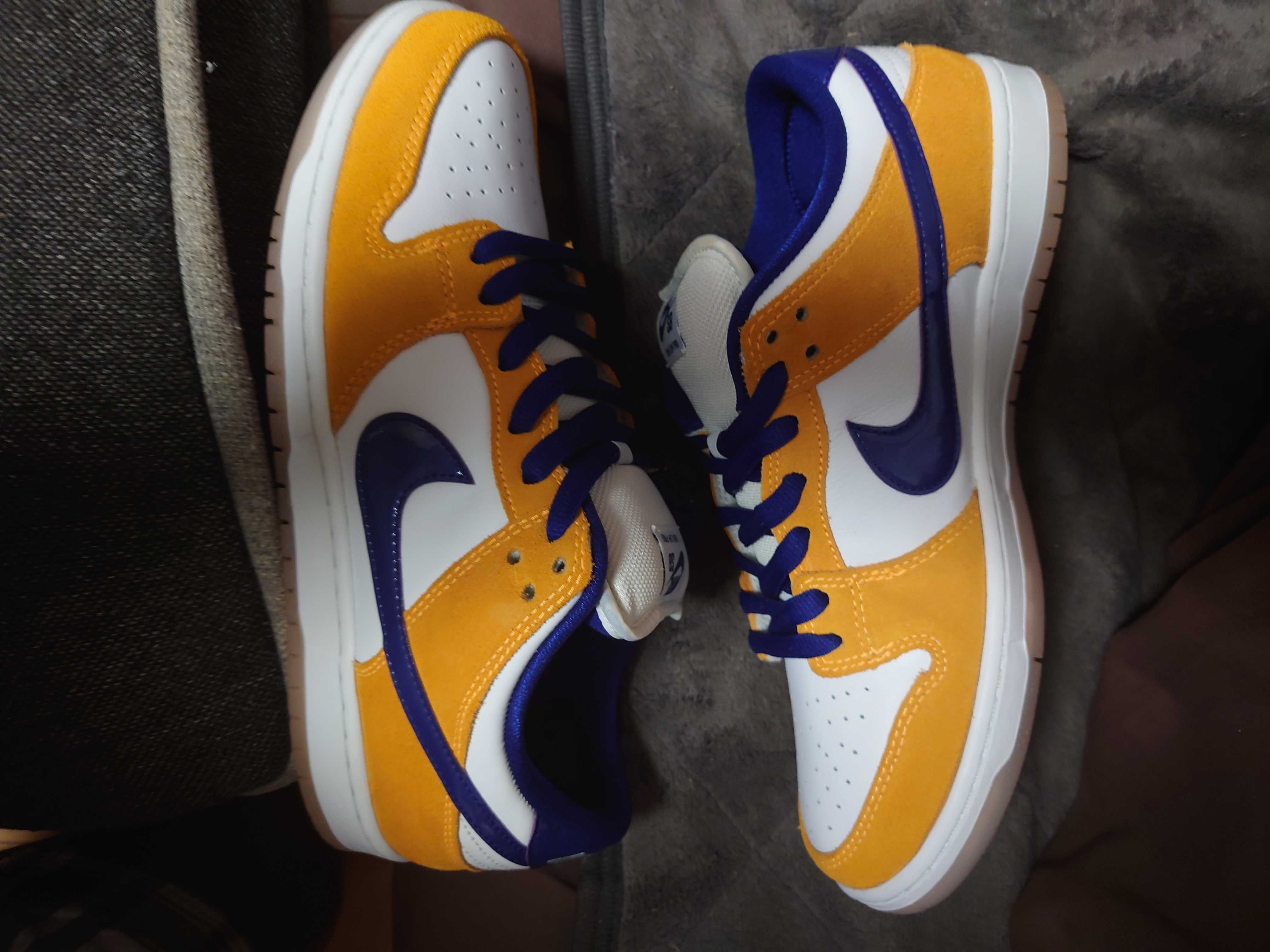Nike SB Dunk Low "Laser Orange"