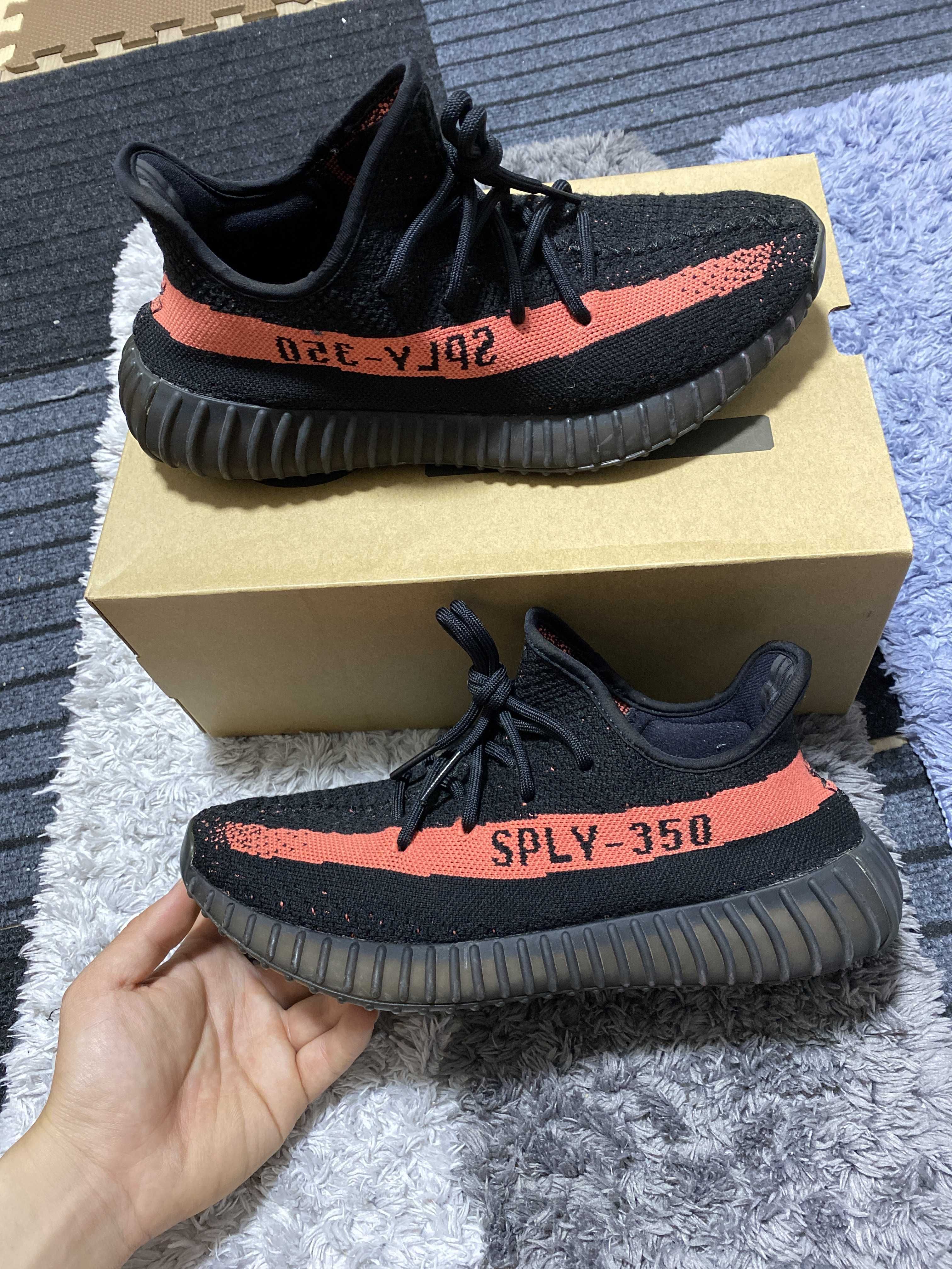 adidas YEEZY Boost 350 V2 "Core Black/Red"