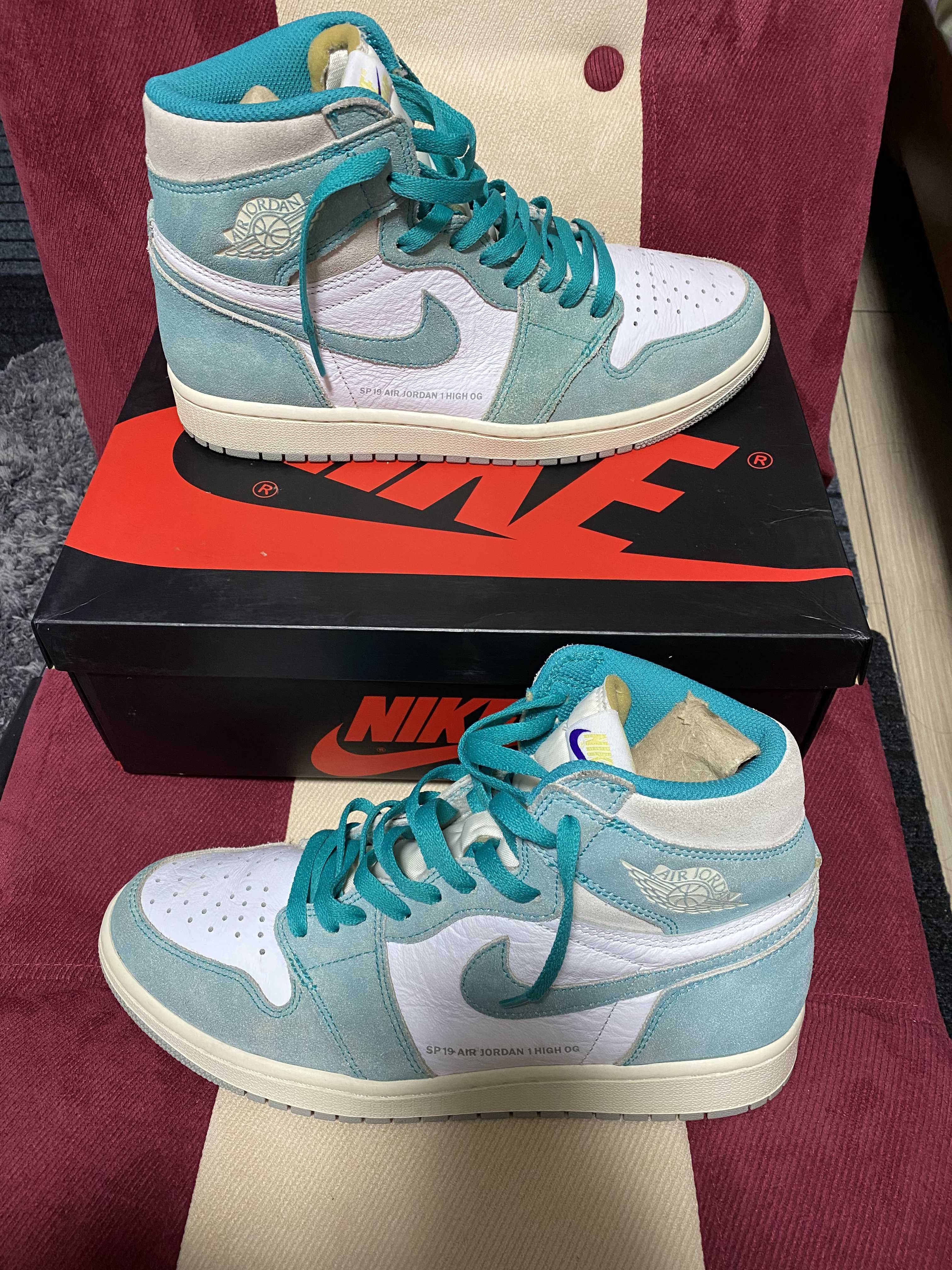 Nike Air Jordan 1 Retro High OG "Turbo Green"