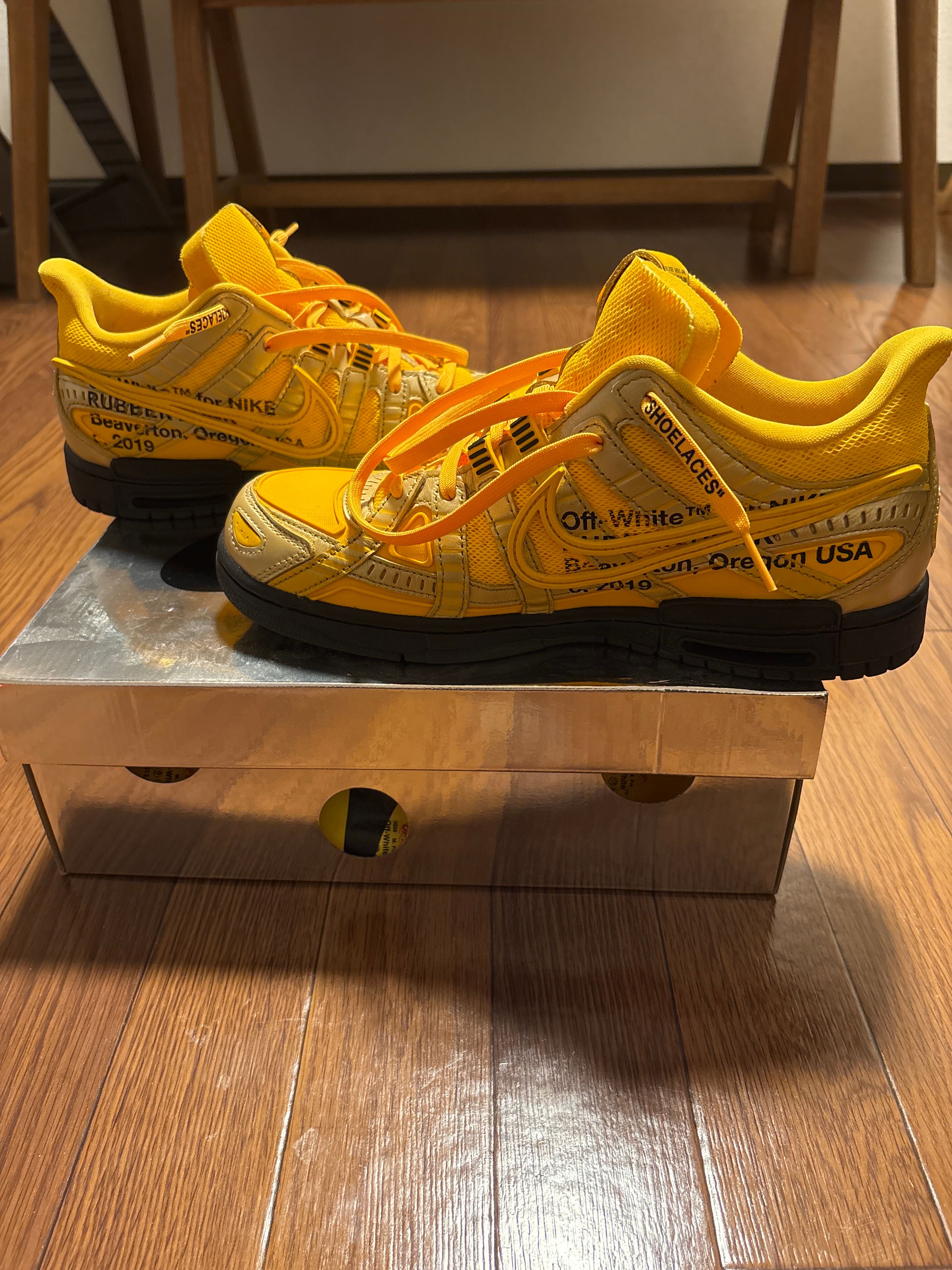 Off-White × Nike Air Rubber Dunk "University Gold" 