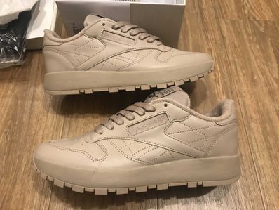 Maison Margiela × Reebok Classic Leather Tabi "Tan"