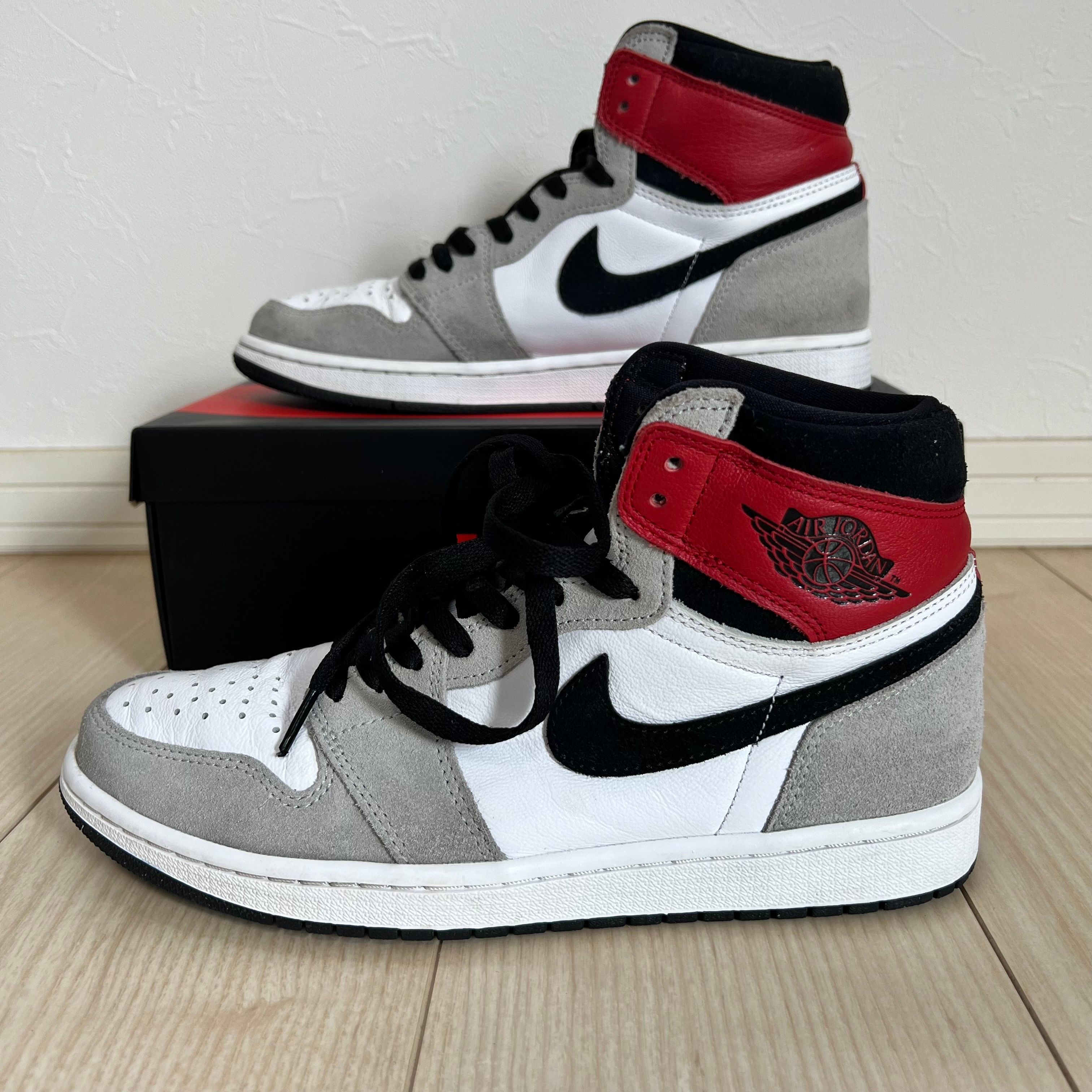 Nike Air Jordan 1 High OG "White/Black/Light Smoke Grey"