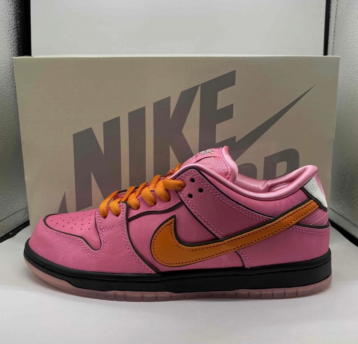 パワーパフガールズ × ナイキ SB ダンク ロー プロ QS