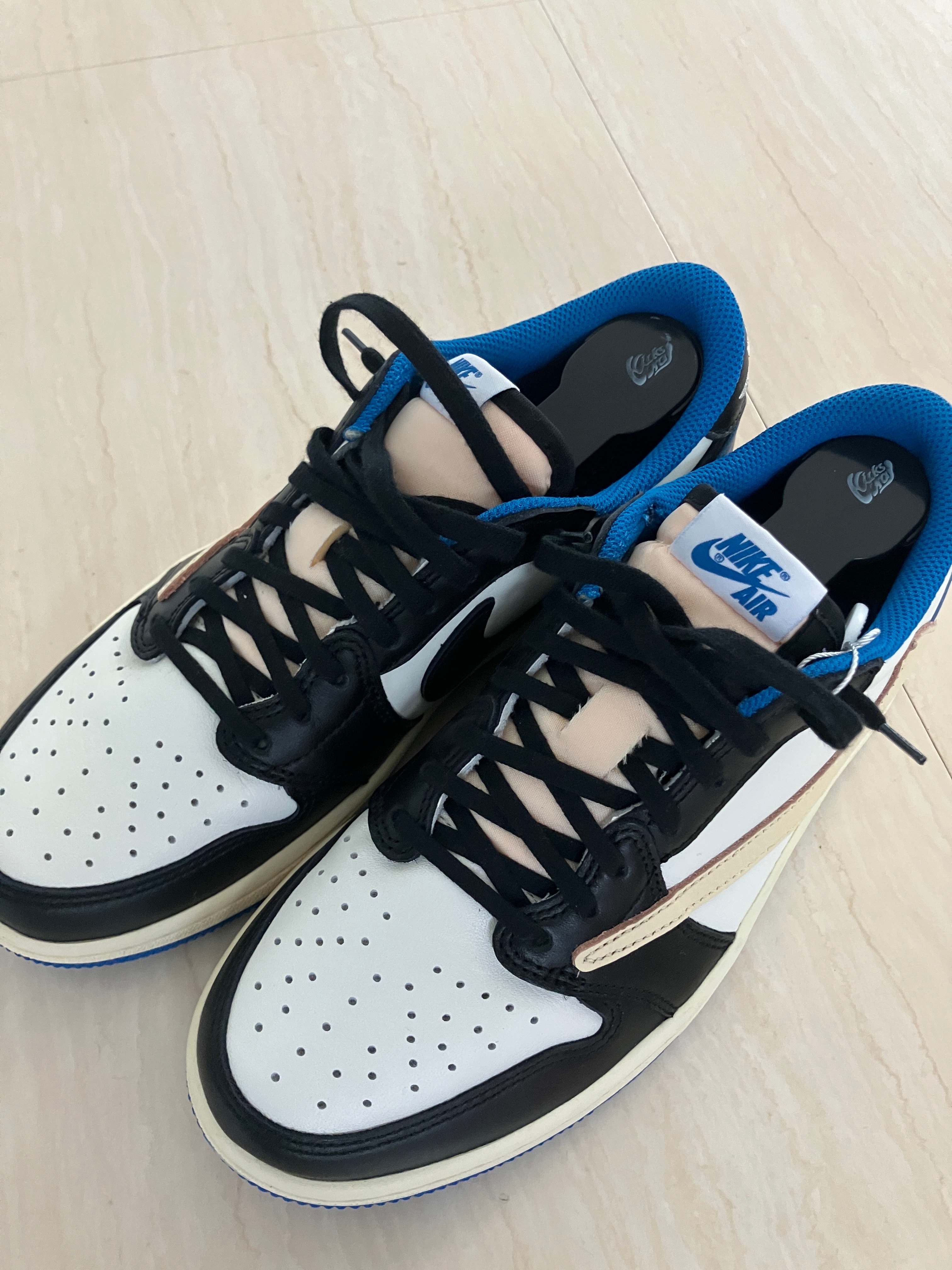 Travis Scott × fragment design × Nike Air Jordan 1 Low OG SP "Military Blue"