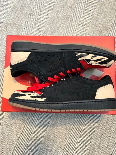 Sole Fly × Nike Air Jordan 1 Low "Black and Sport Red"