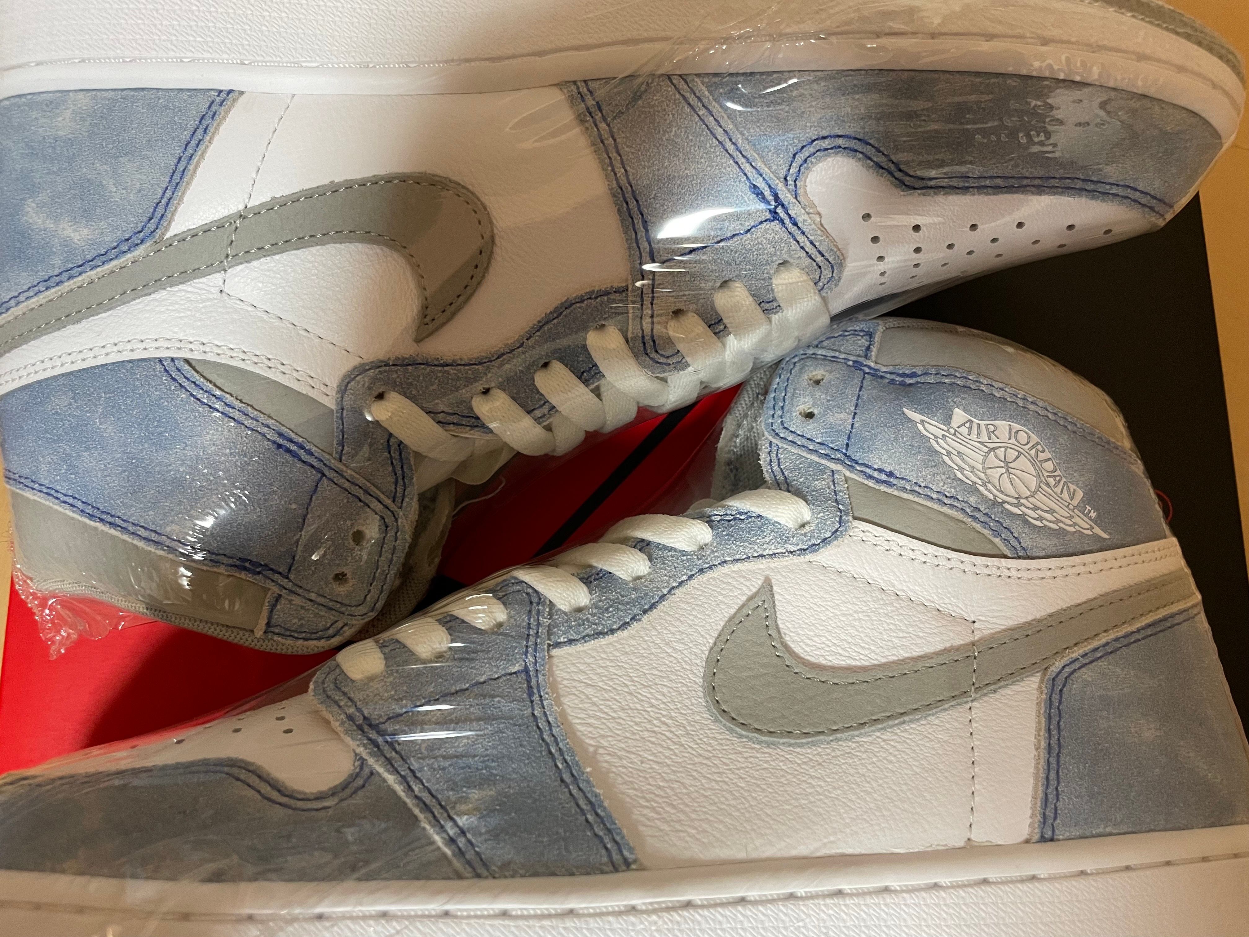 Nike Air Jordan 1 High OG "Hyper Royal"