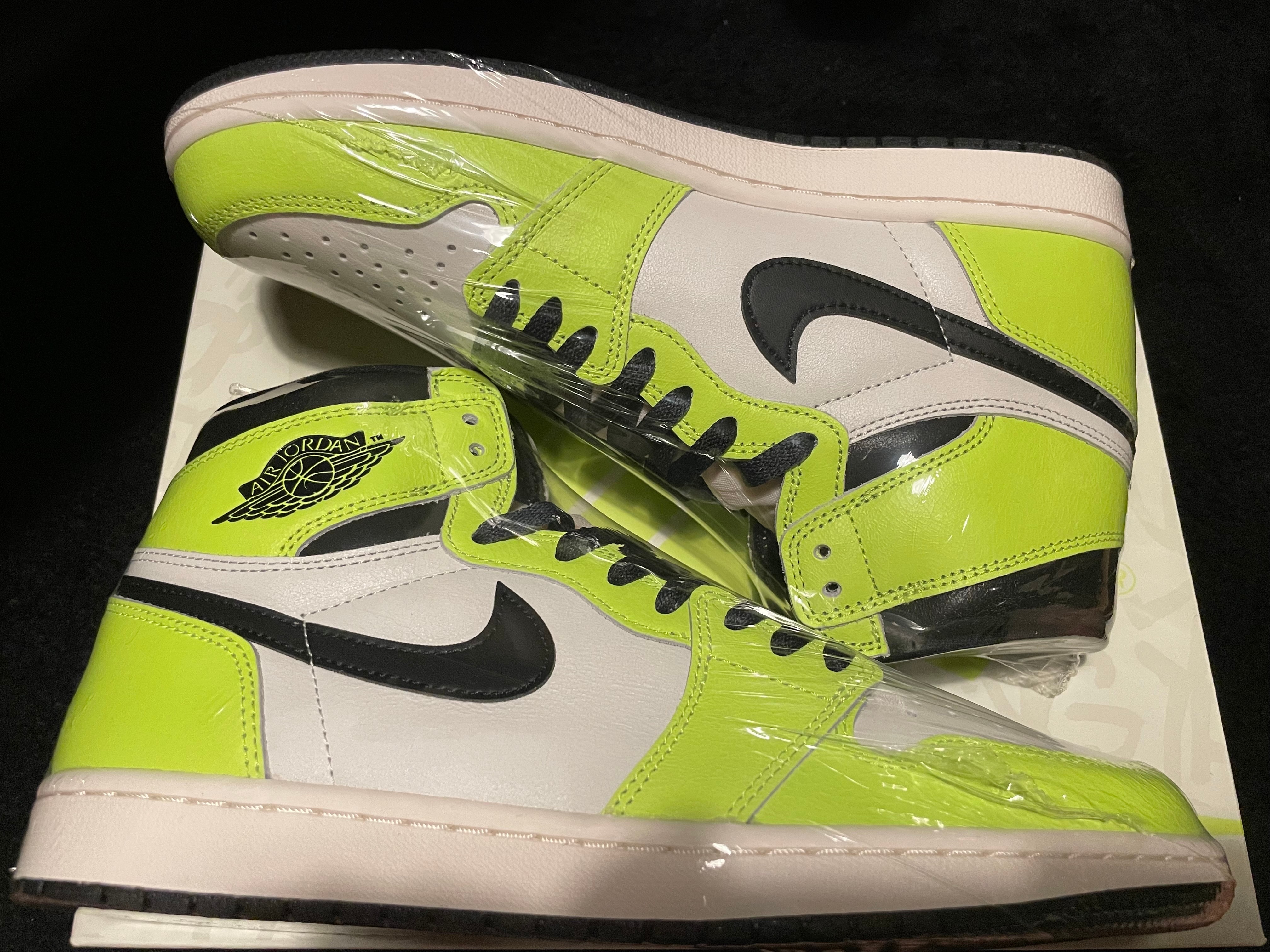 Nike Air Jordan 1 High OG "Volt/Visionaire"