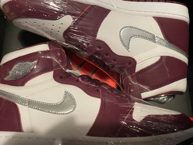 Nike Air Jordan 1 High OG "Bordeaux"