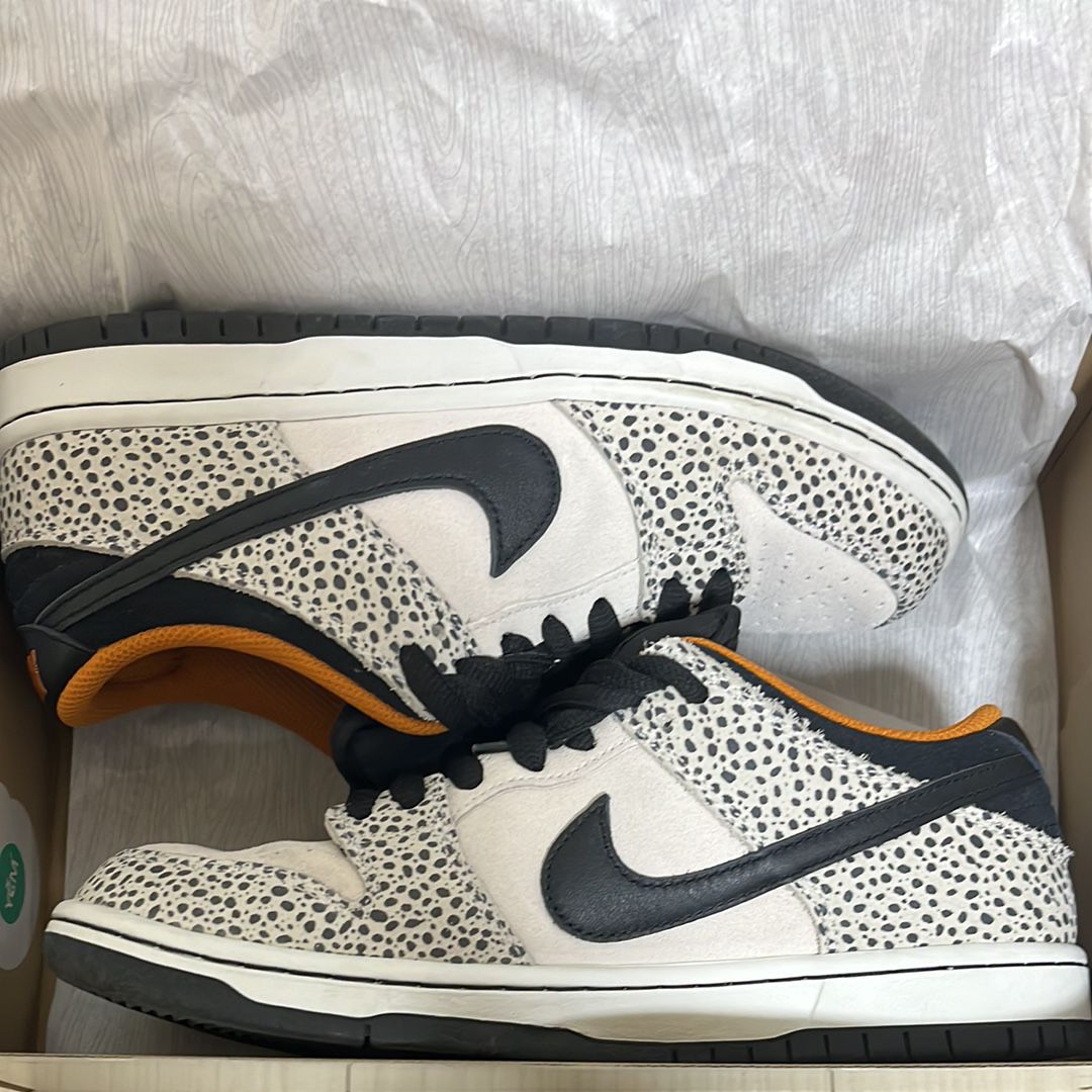 Nike SB Dunk Low Pro Electric Safari "Phantom and Black"