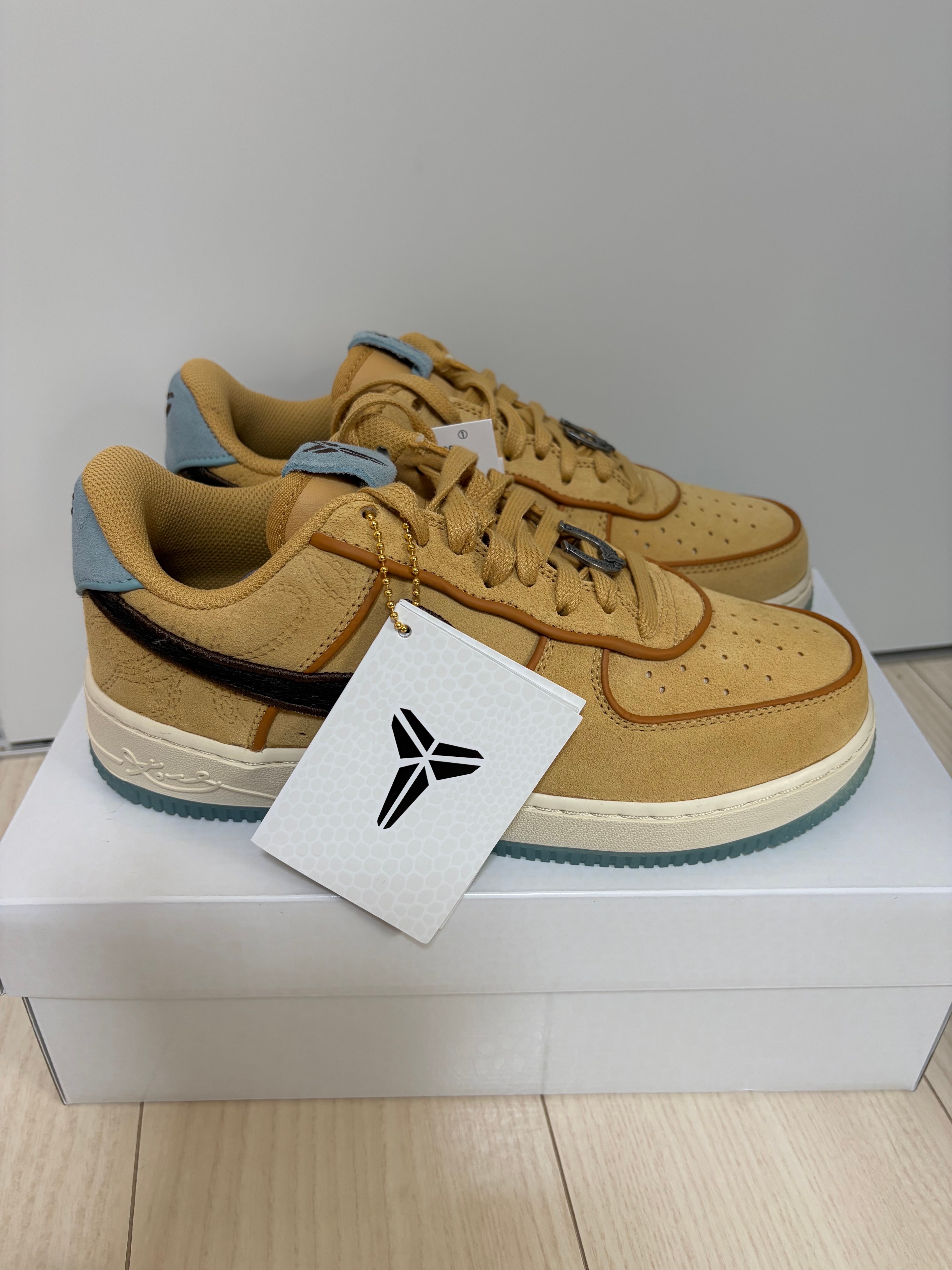 Kobe Bryant × Nike Air Force 1 Low Protro "Siempre Mio"