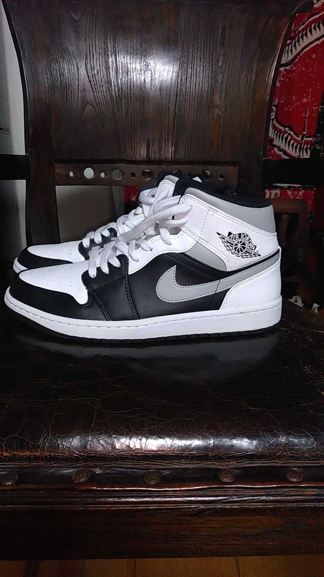 NIKE AIR JORDAN 1 MID "WHITE SHADOW"